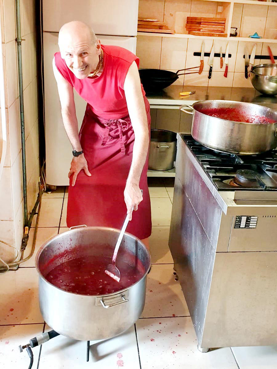 pekmez za Sri Sri Gaura-Nitai