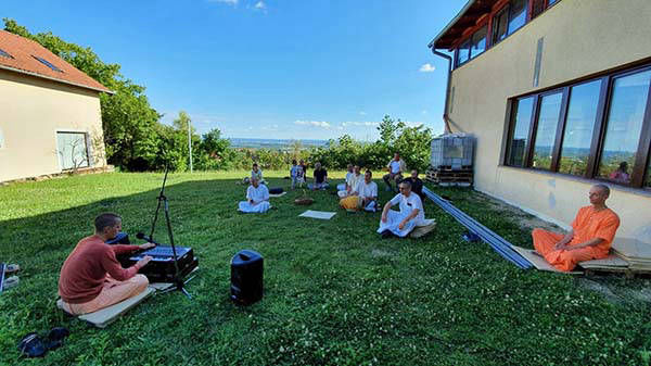 Sunday Feast na otvorenom